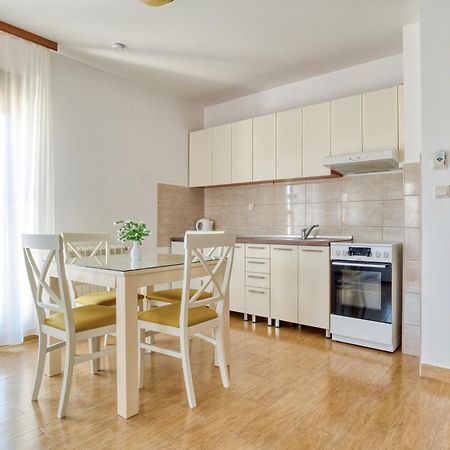 הרצג-נובי Garni Hotel Milica מראה חיצוני תמונה