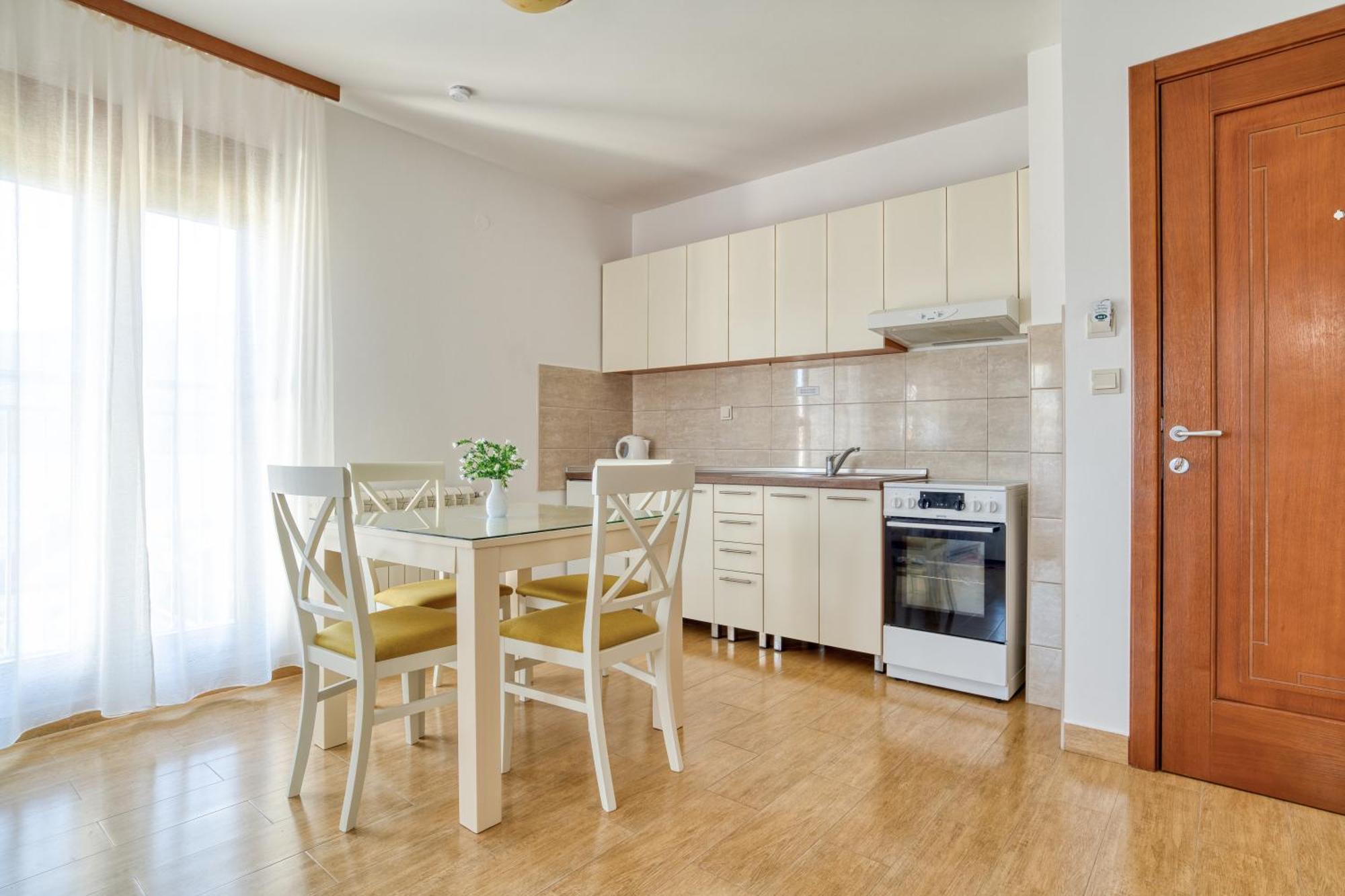 הרצג-נובי Garni Hotel Milica מראה חיצוני תמונה