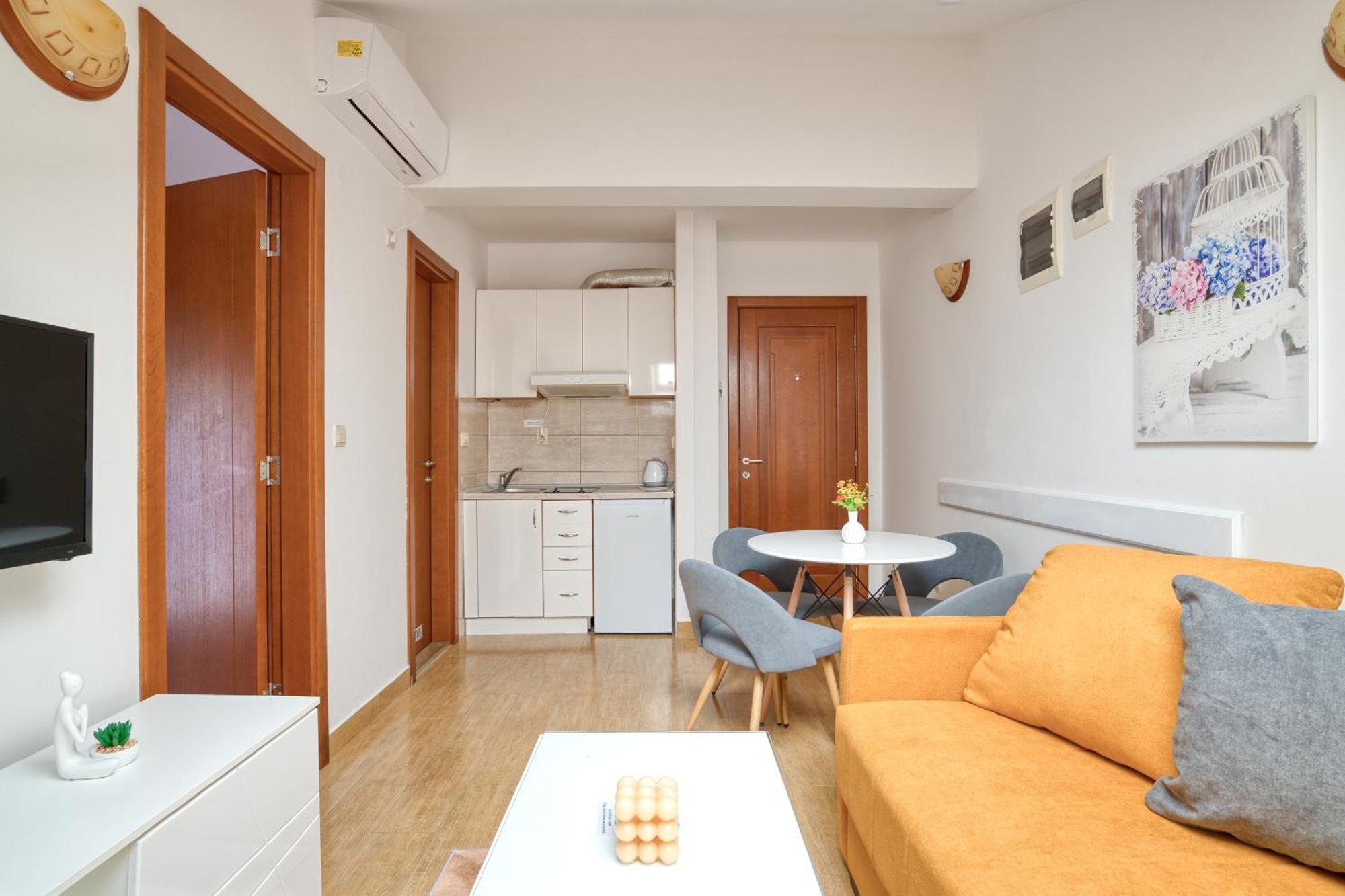 הרצג-נובי Garni Hotel Milica מראה חיצוני תמונה